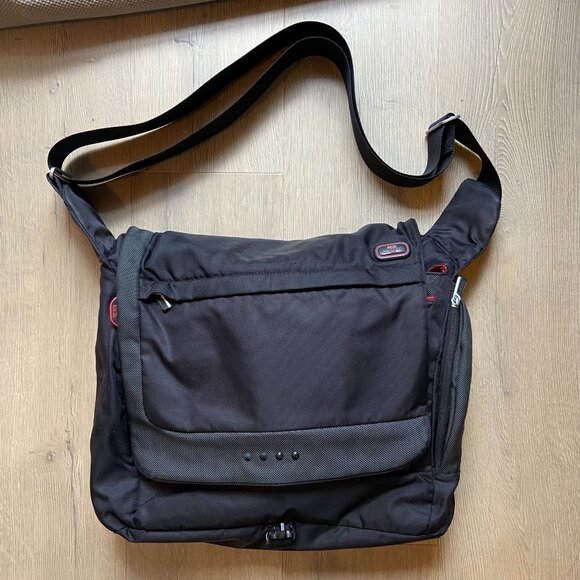 Tumi T Tech Black Laptop Crossbody Padded Messenger Bag